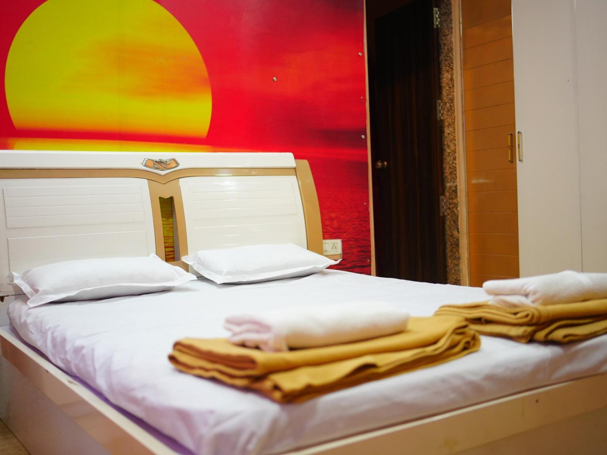 Mk Royal Stay Lonavala Bagian luar foto